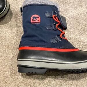 Sorel yoot snow ❄️ boots size 5